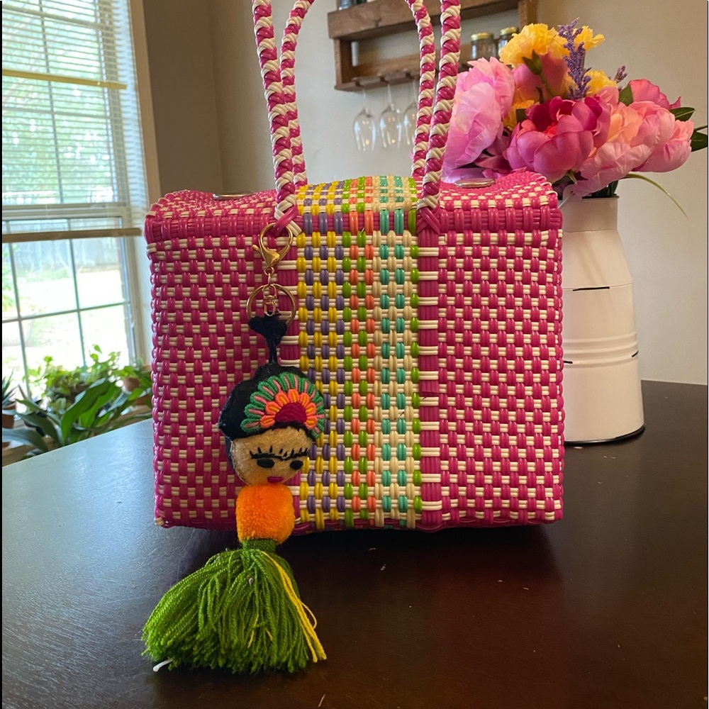 Mexican Art bag made of synthetic/plastic threads
